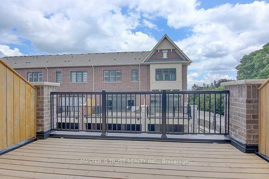 10917 Victoria Square Boulevard photo 18