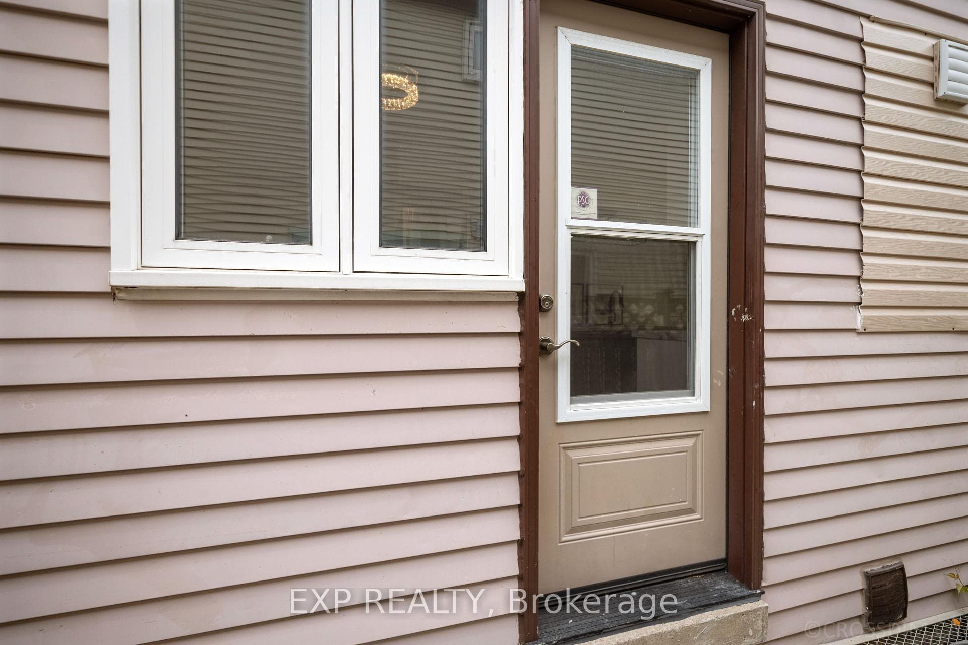 144 Snowshoe Crescent photo 43