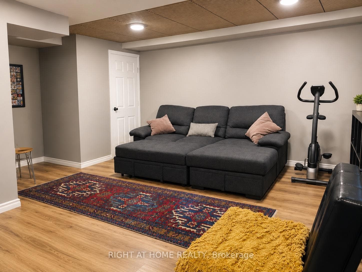 39 Pexton Avenue photo 13