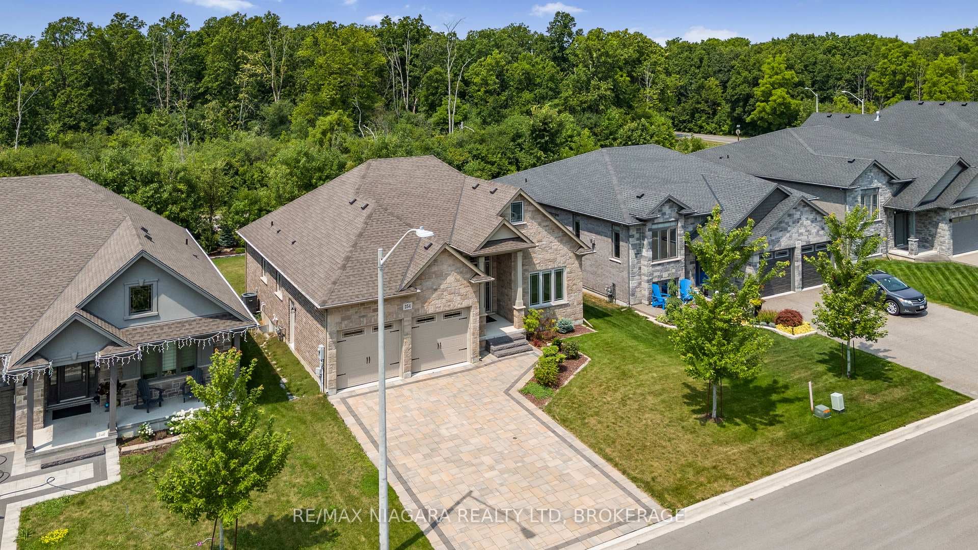 254 Lancaster Drive photo 3