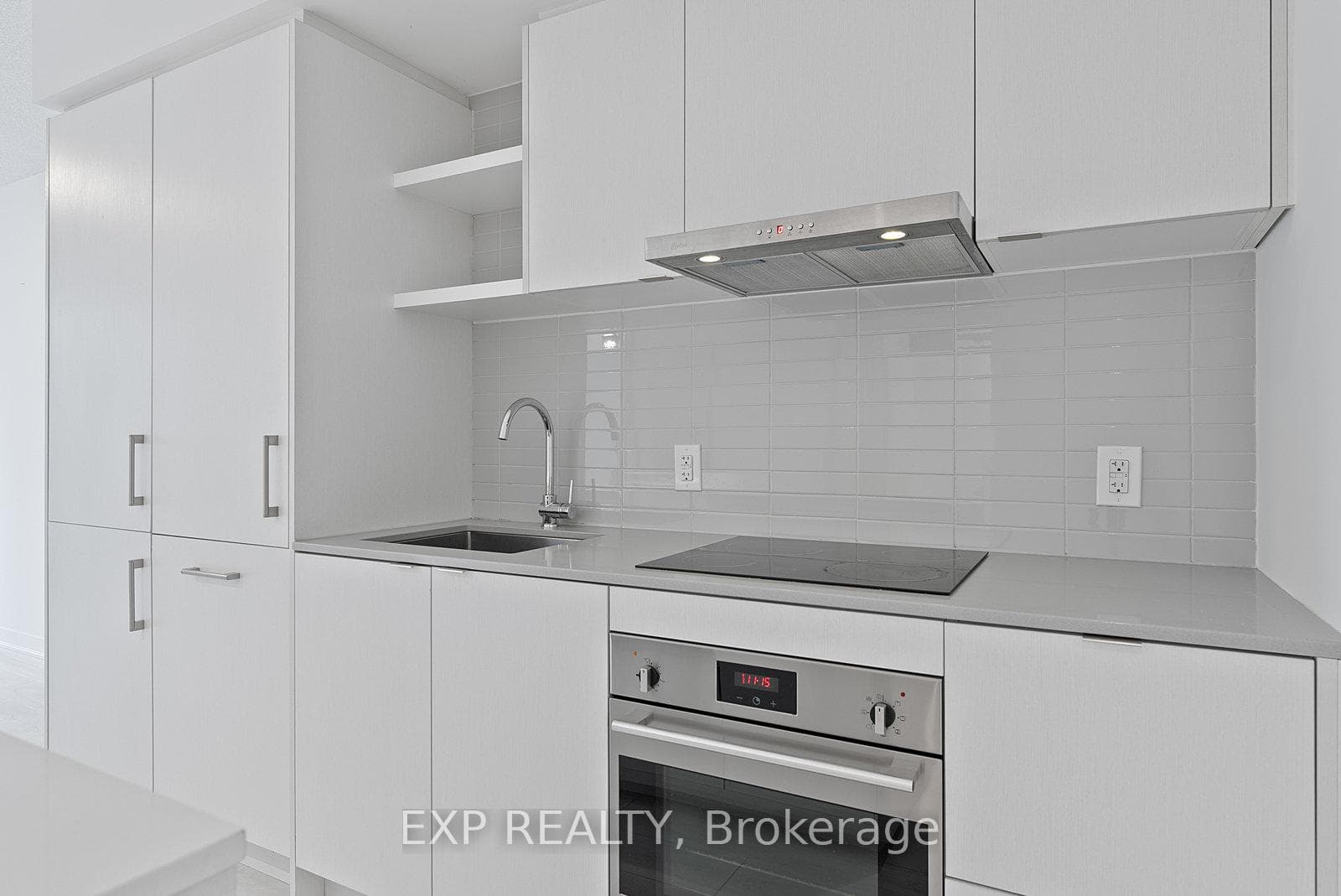 88 Harbour Street Unit 1503 photo 6