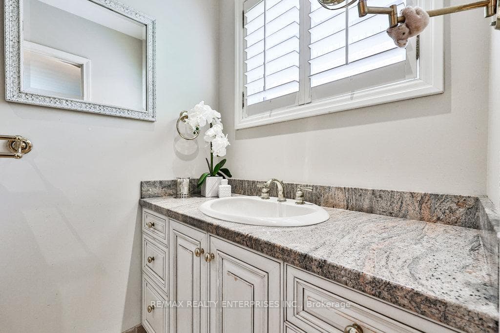 1483 Spring Road photo 16