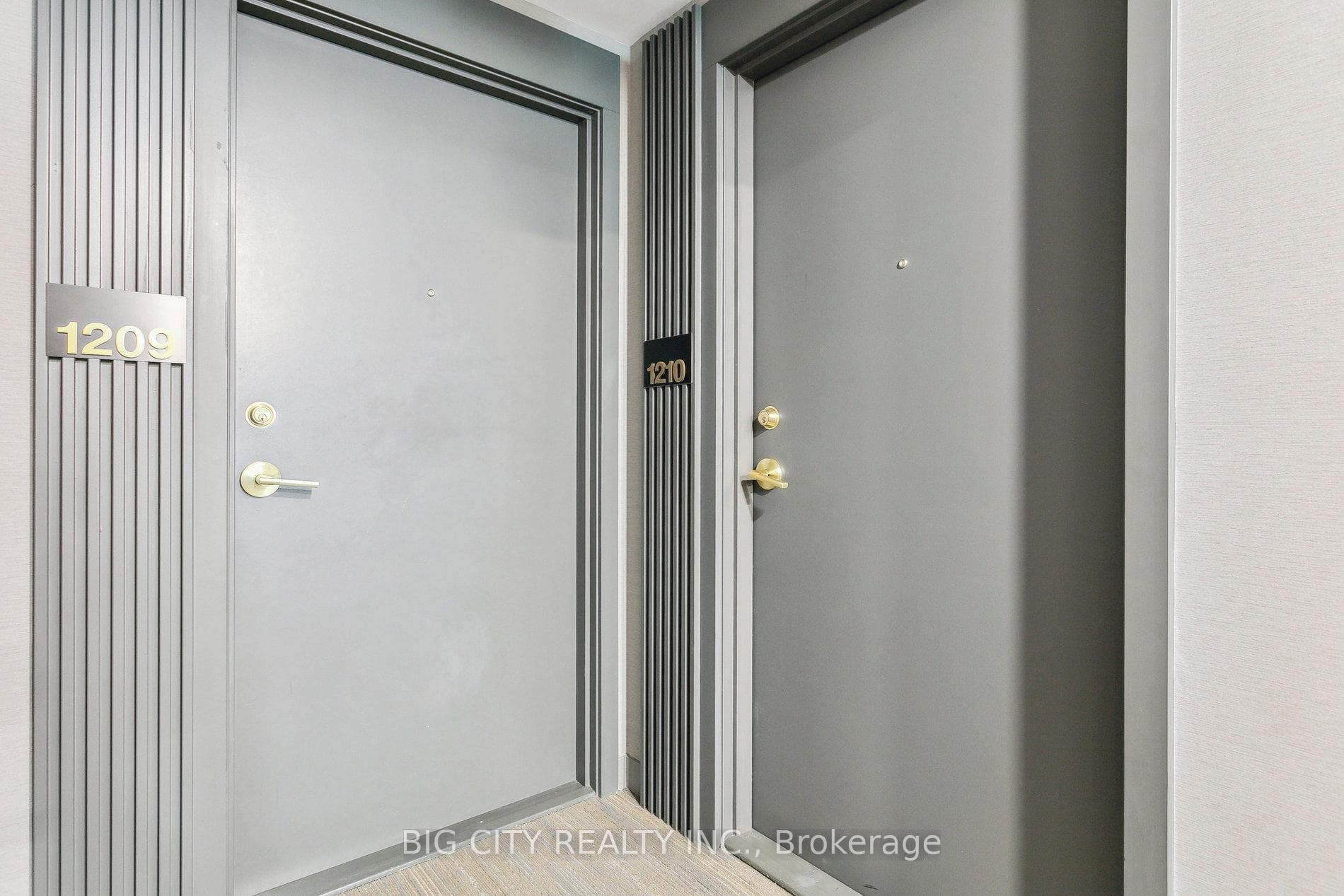 898 Portage Parkway Unit 1210 photo 5