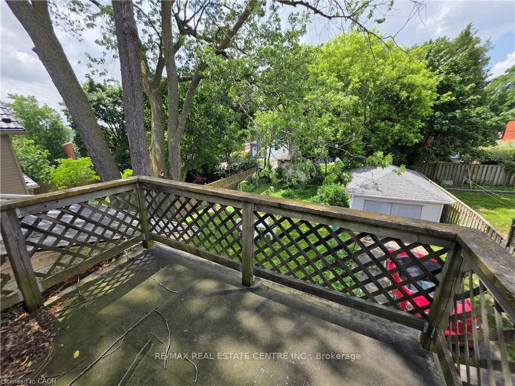 20 Fairview Avenue photo 28