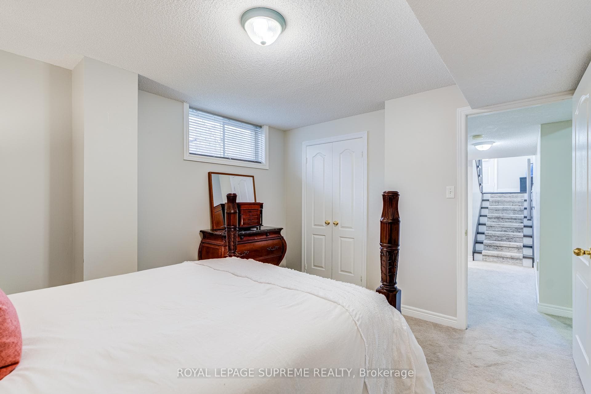 146 Cunningham Drive photo 32