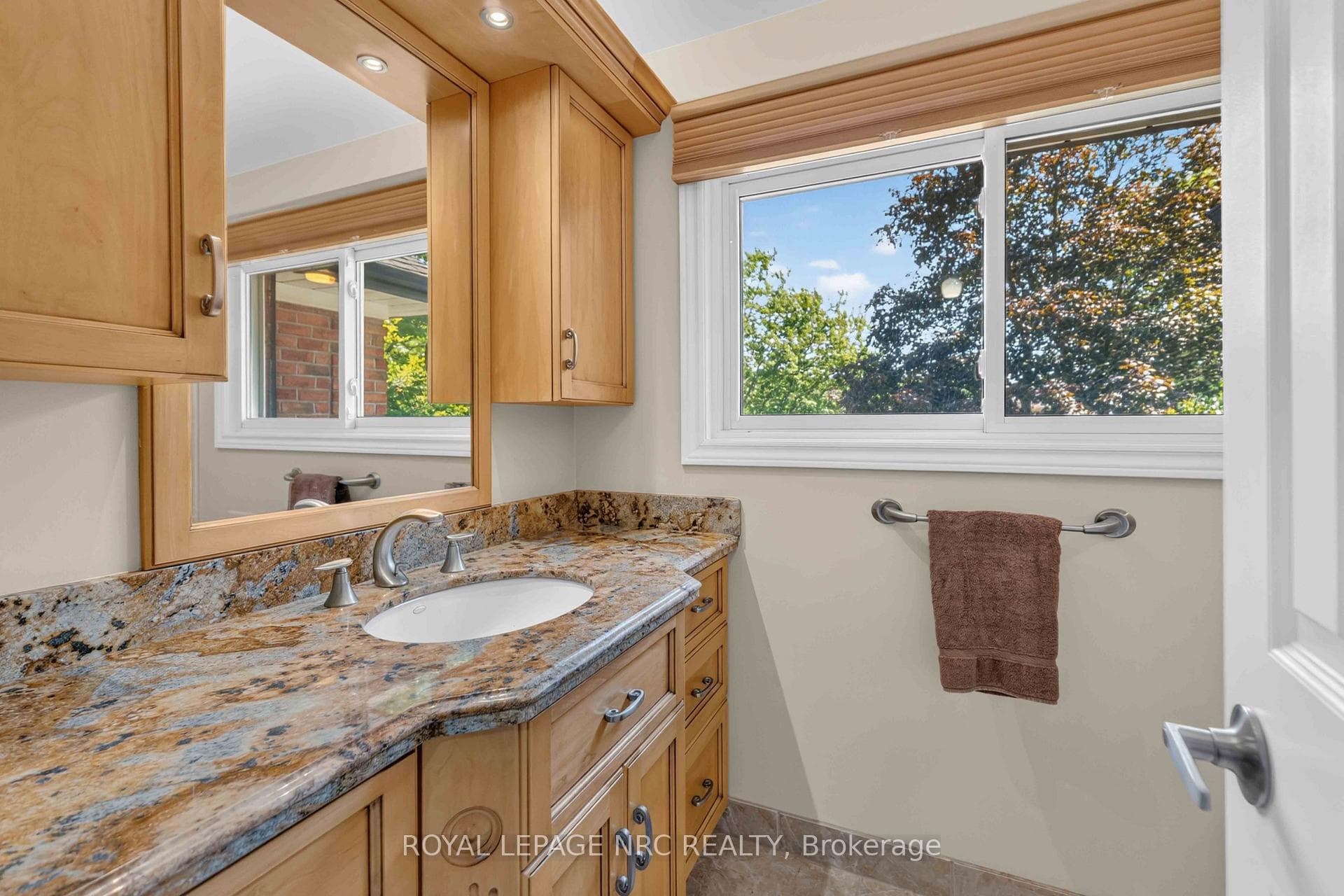 51 Forestview Drive photo 29