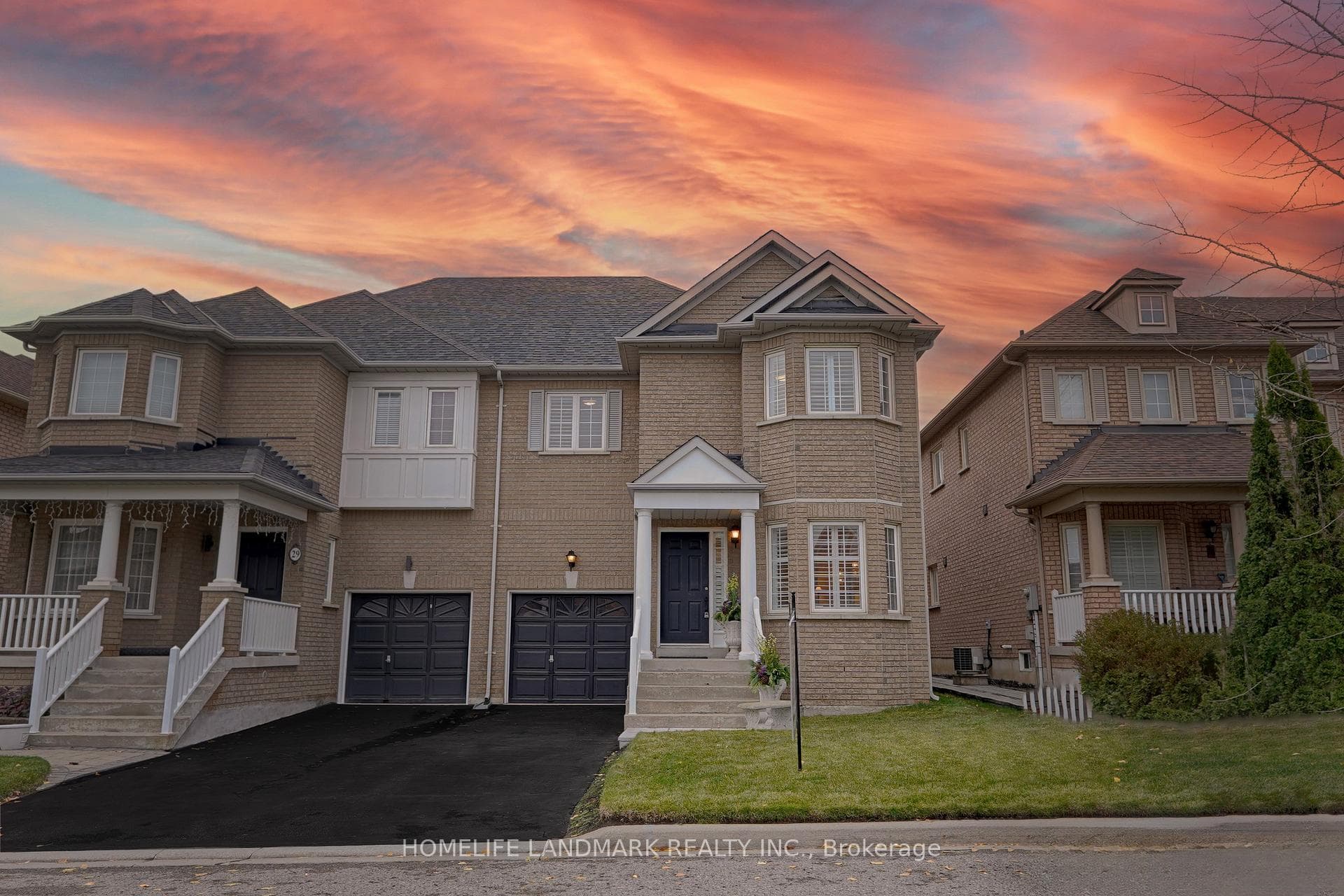 Welcome to 27 Narrave St. Richmond Hill