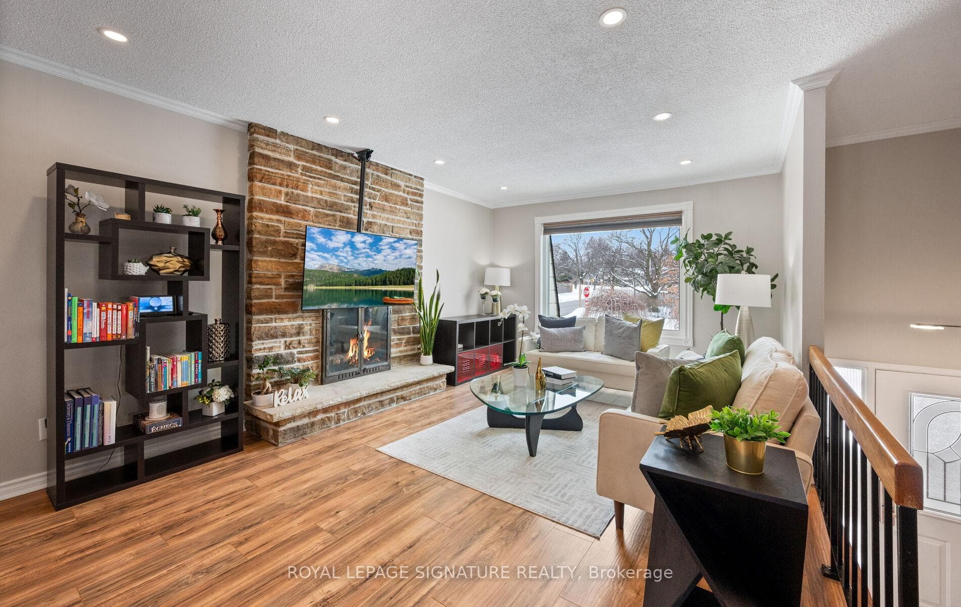 6943 Estoril Road photo 9
