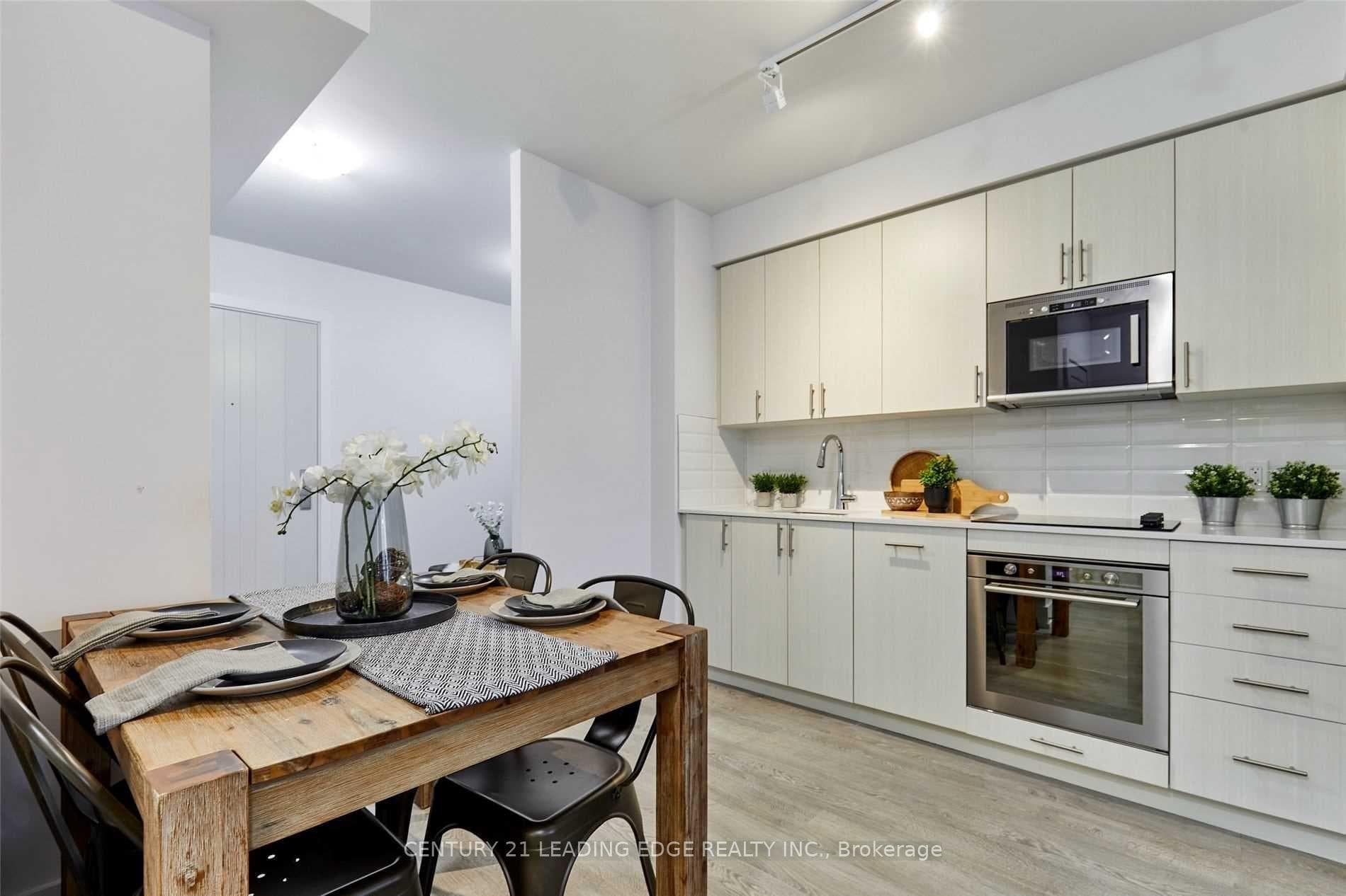 2550 Simcoe Street Unit 1911 photo 7