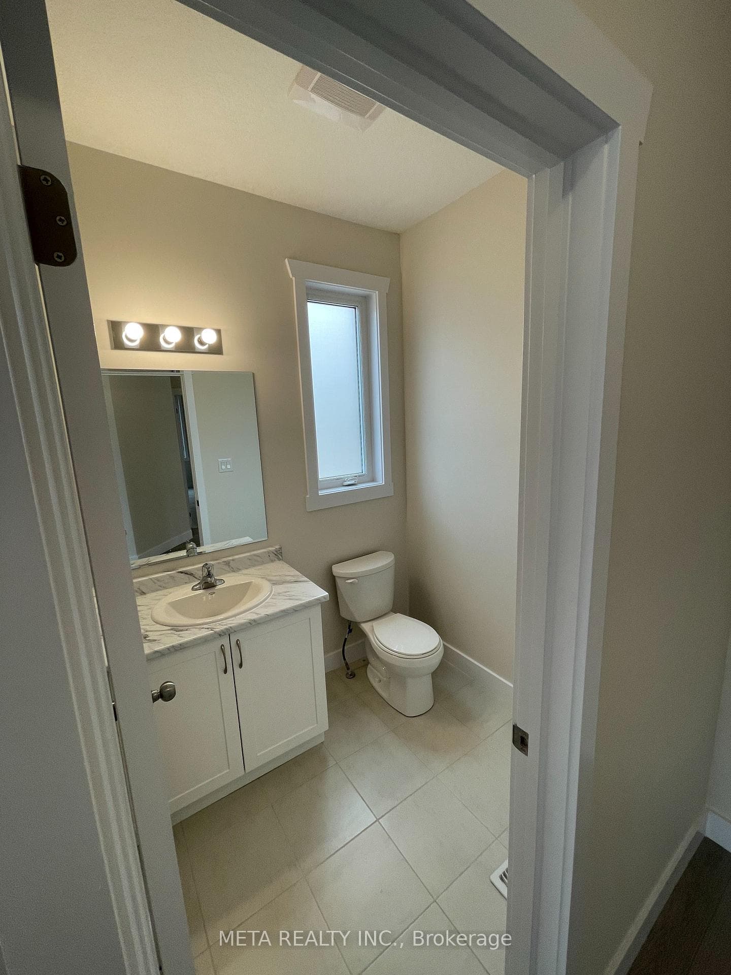 23 Drysdale Drive photo 3