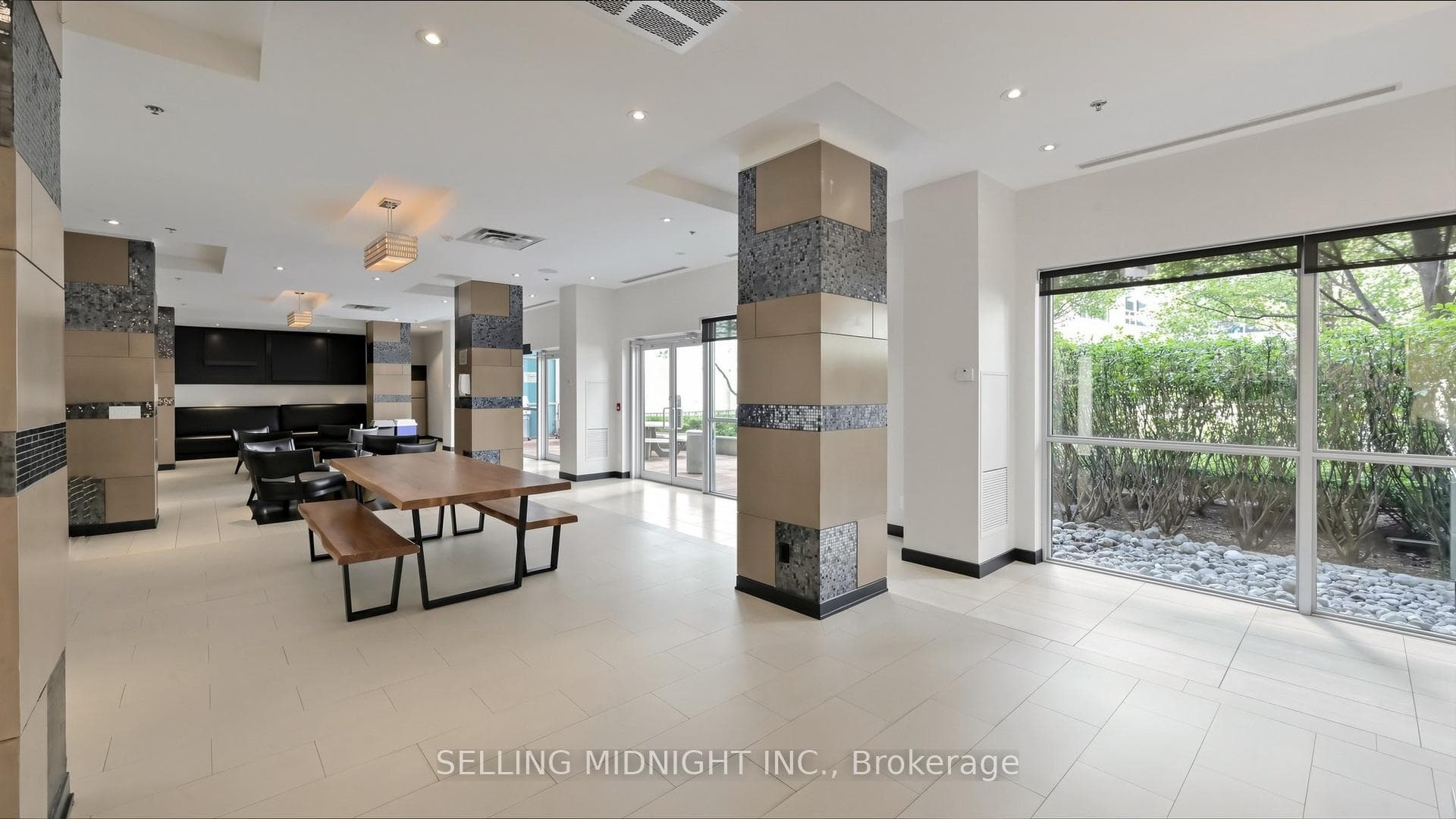 80 Western Battery Road Unit 307 photo 33