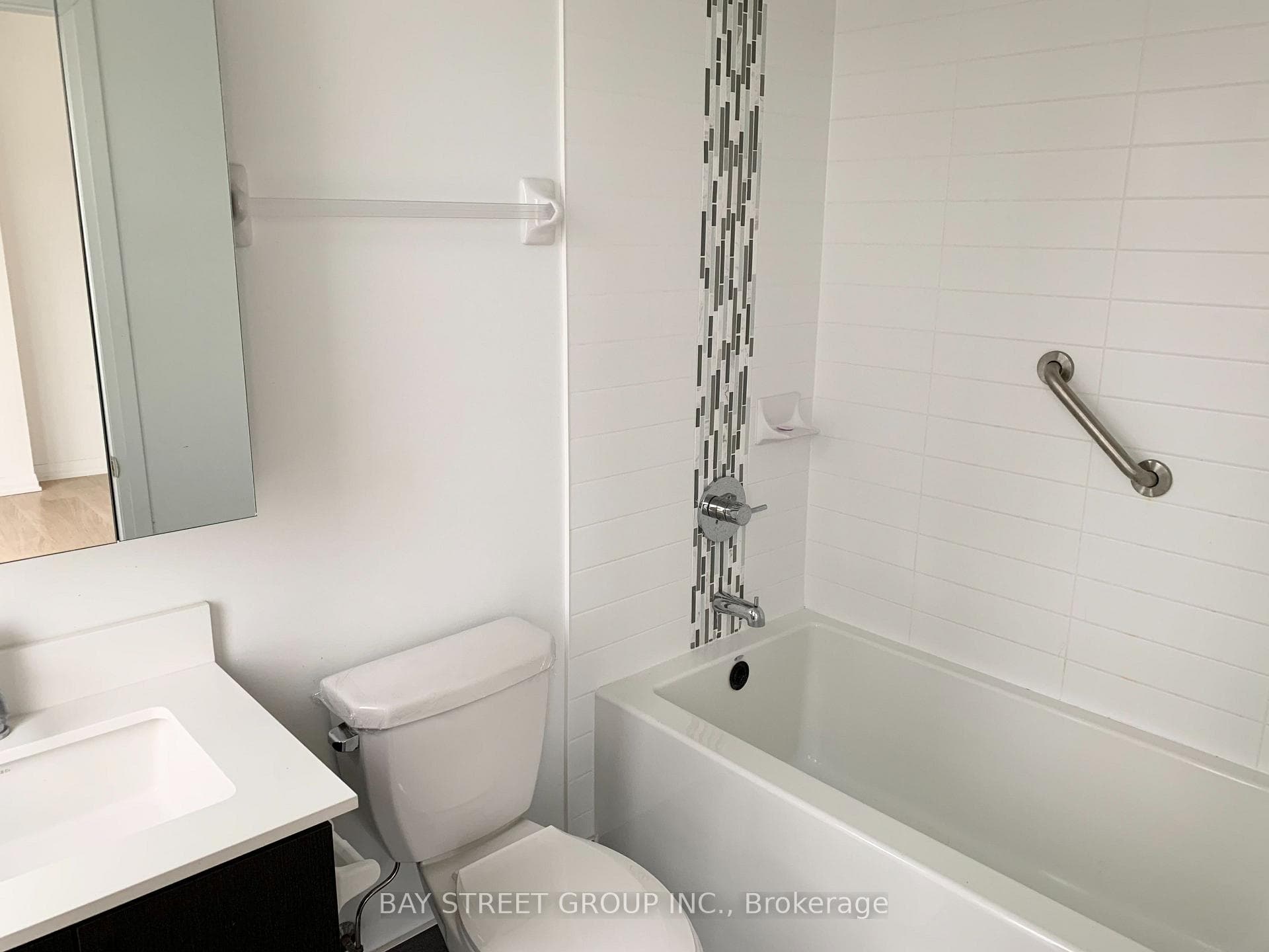 65 Oneida Crescent Unit 708 photo 17