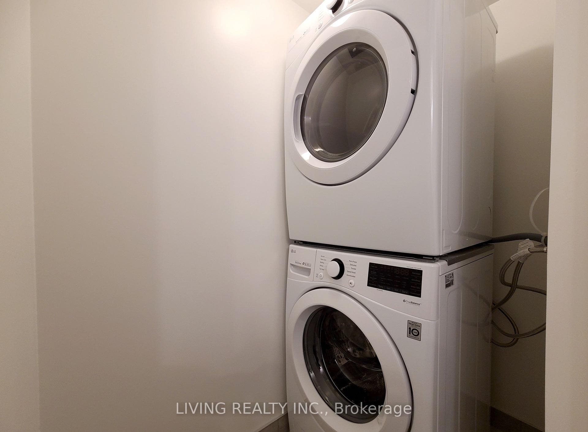 10 Rouge Valley Drive Unit 628A photo 13