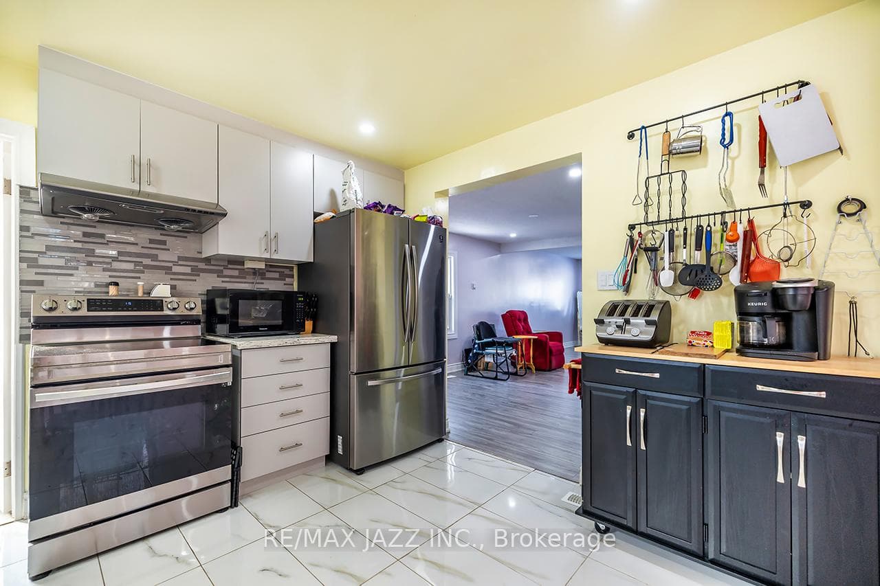 183 Conant Street photo 19