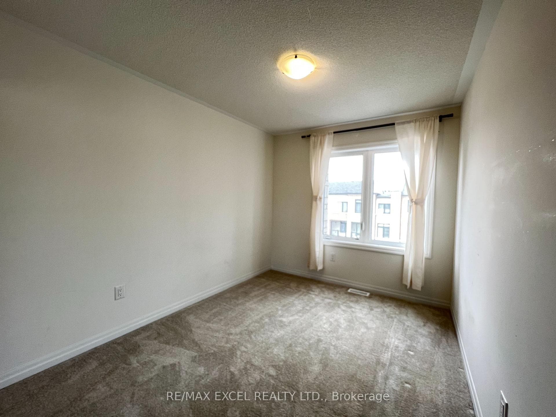 251 Vivant Street photo 13