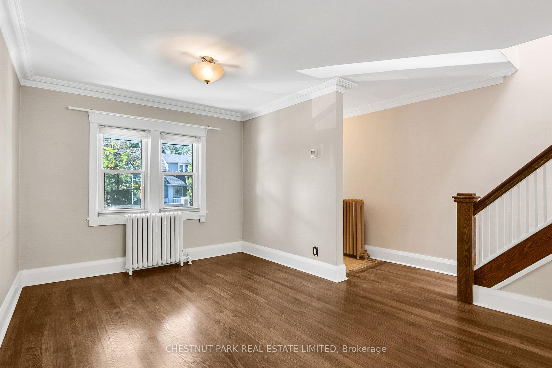 484 Merton Street photo 8