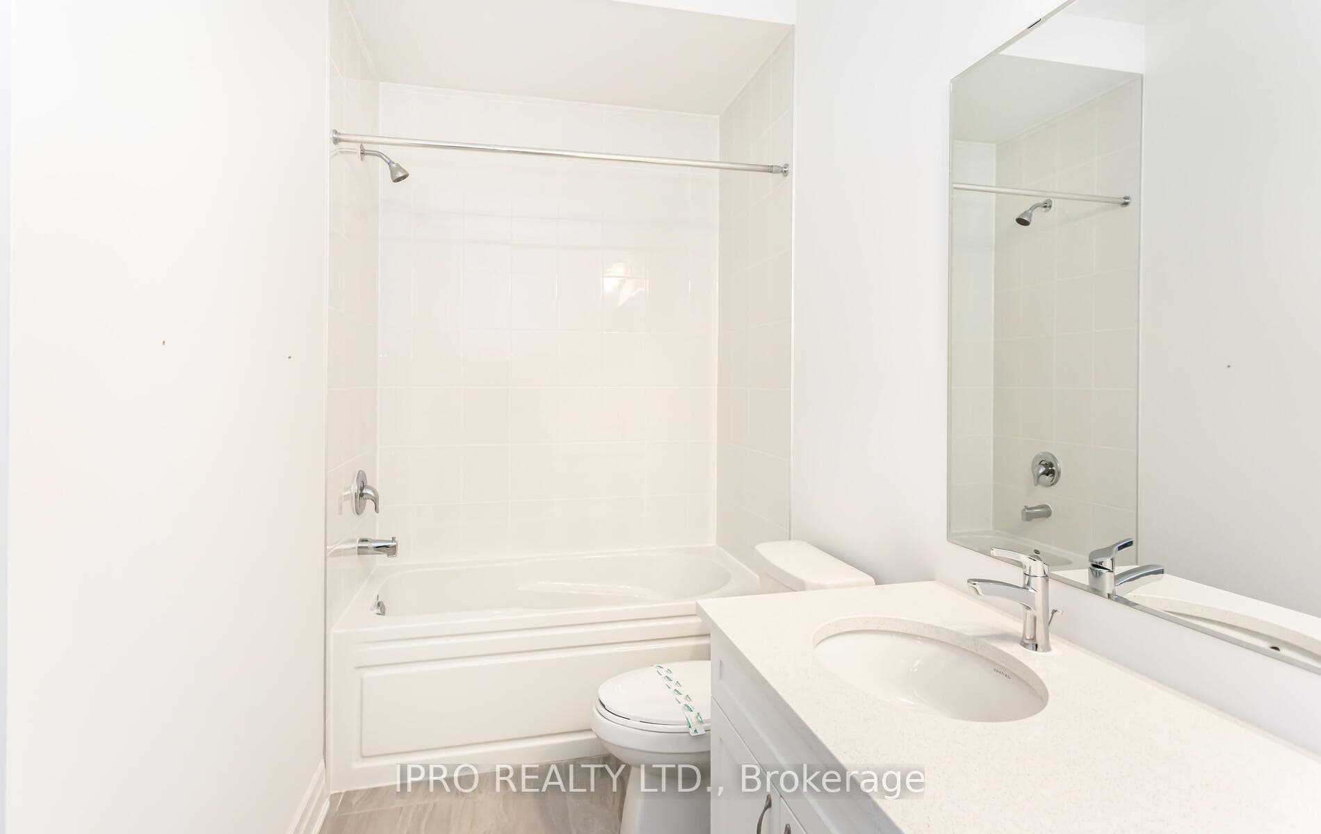 1796 Thames Circle photo 34
