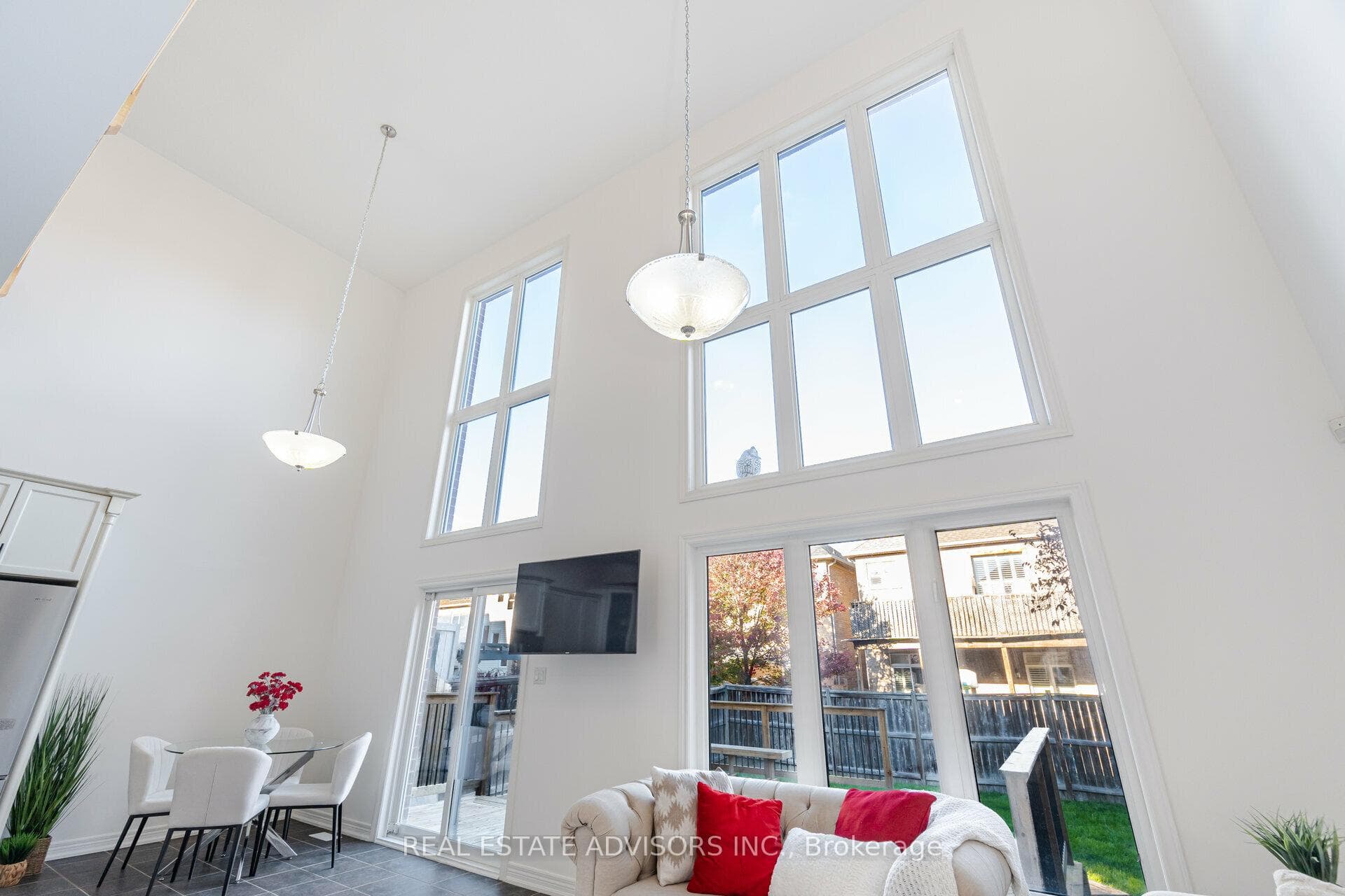 5109 CELEBRATION Drive photo 24