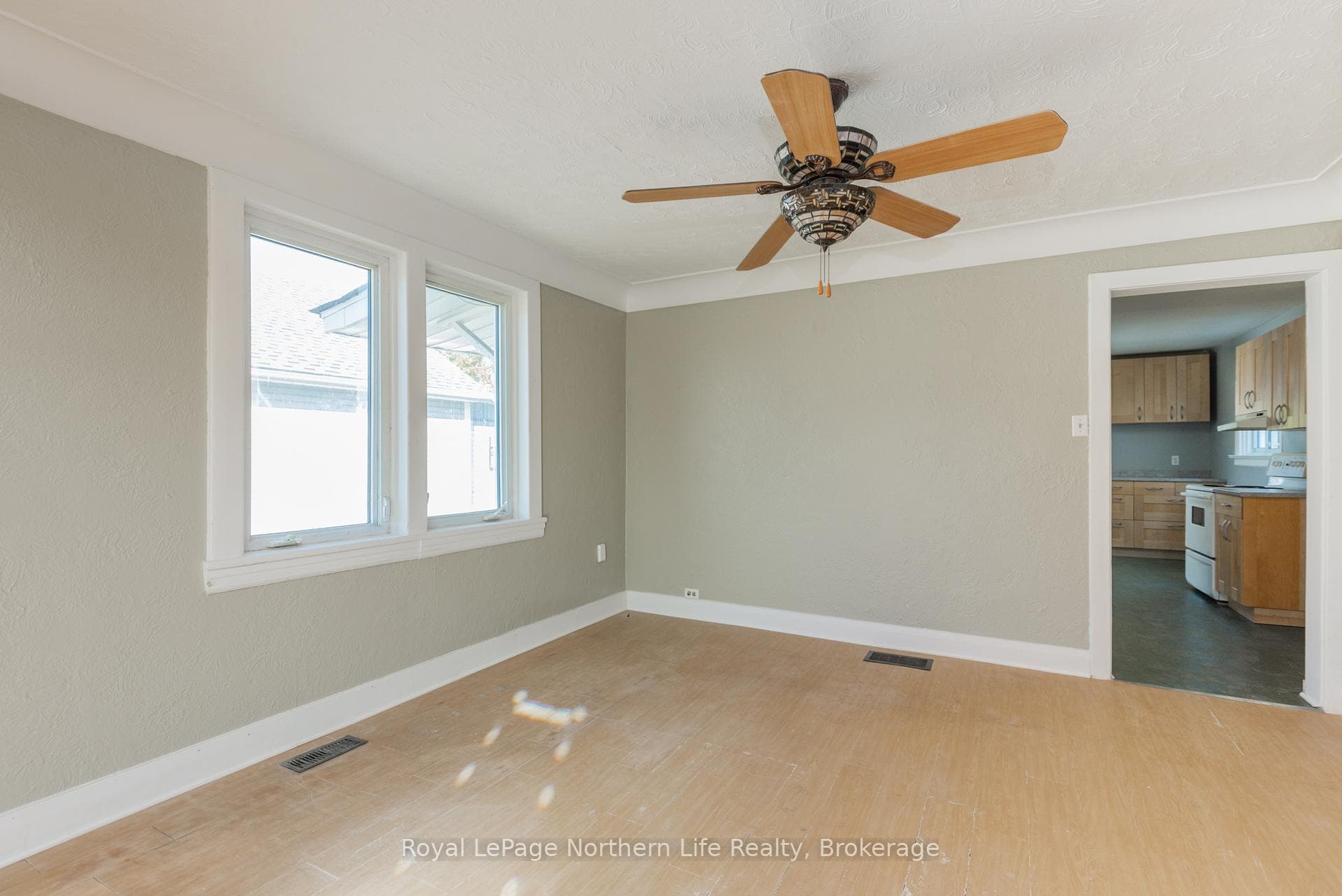 178 Victoria Street photo 9
