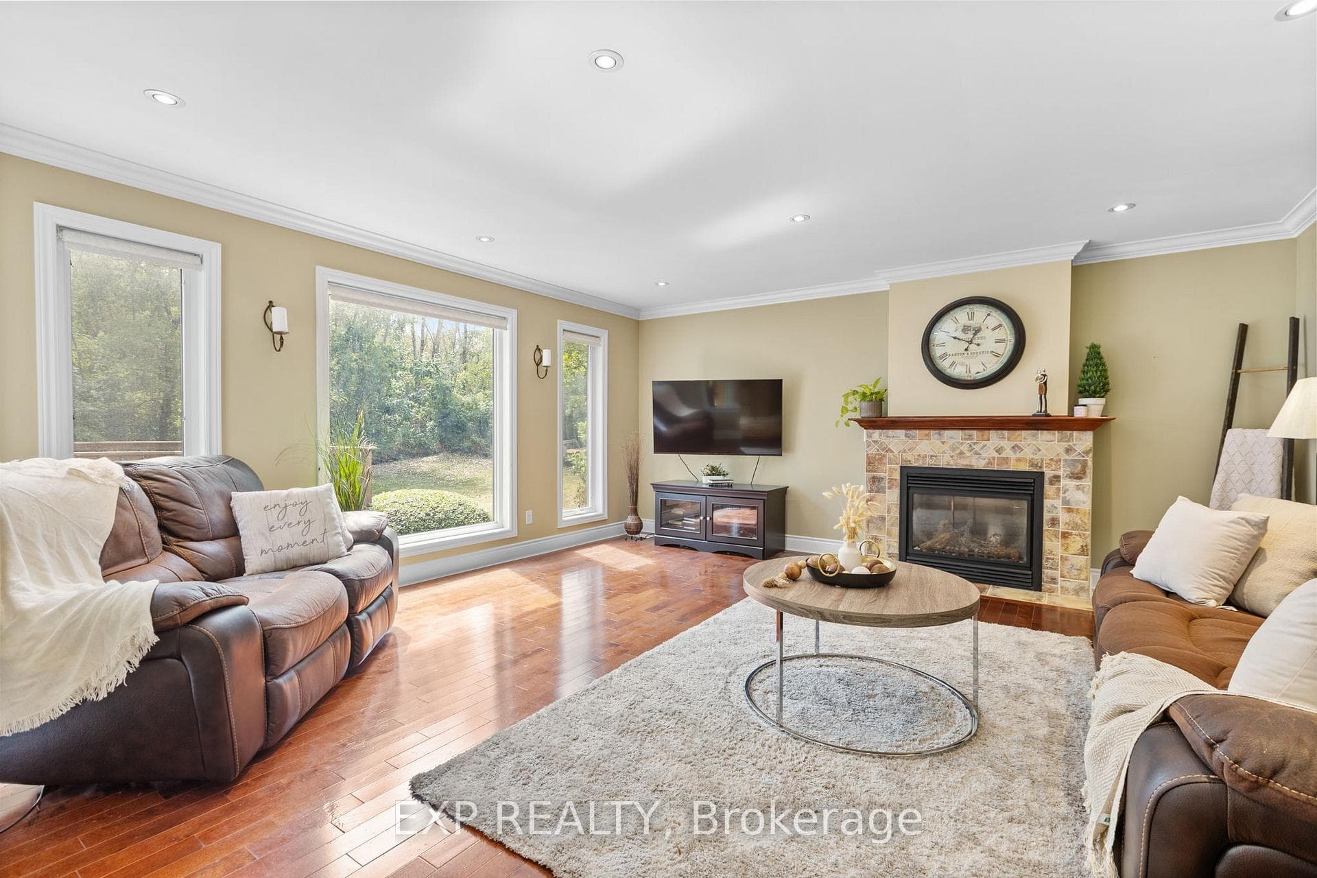 8325 Albert Bouwers Circle photo 6