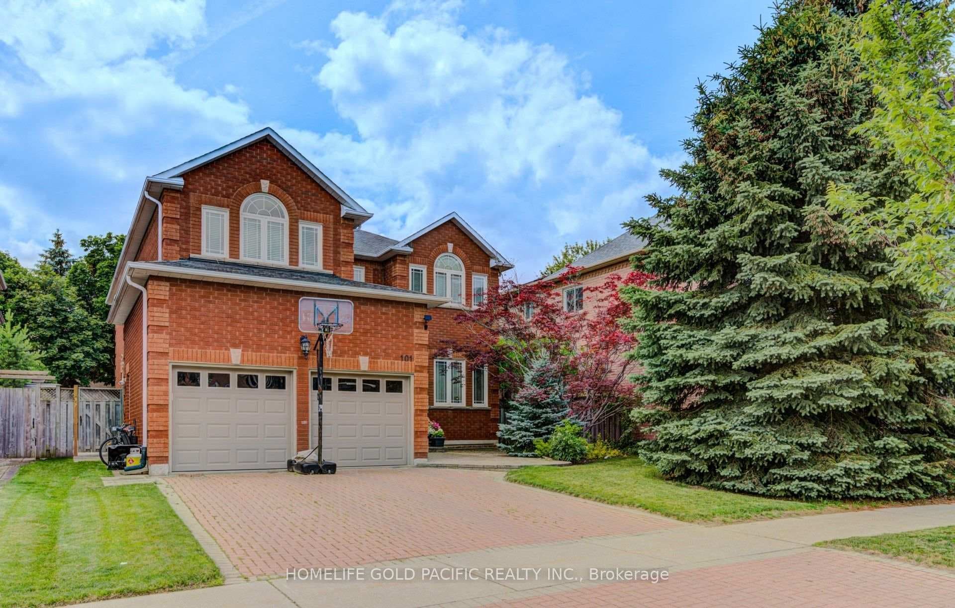 101 Clarendon Drive photo 2