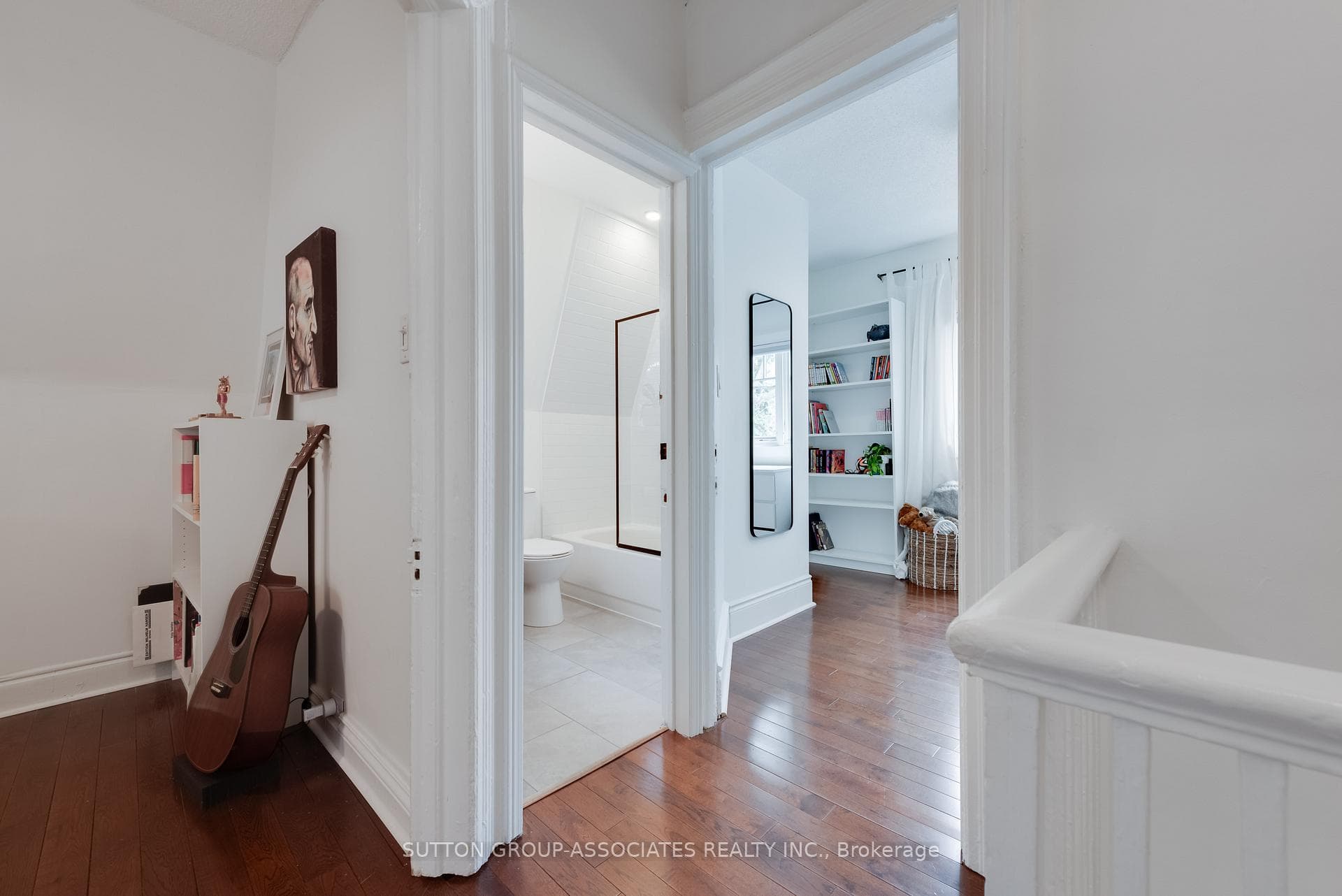 285 Harvie Avenue photo 14