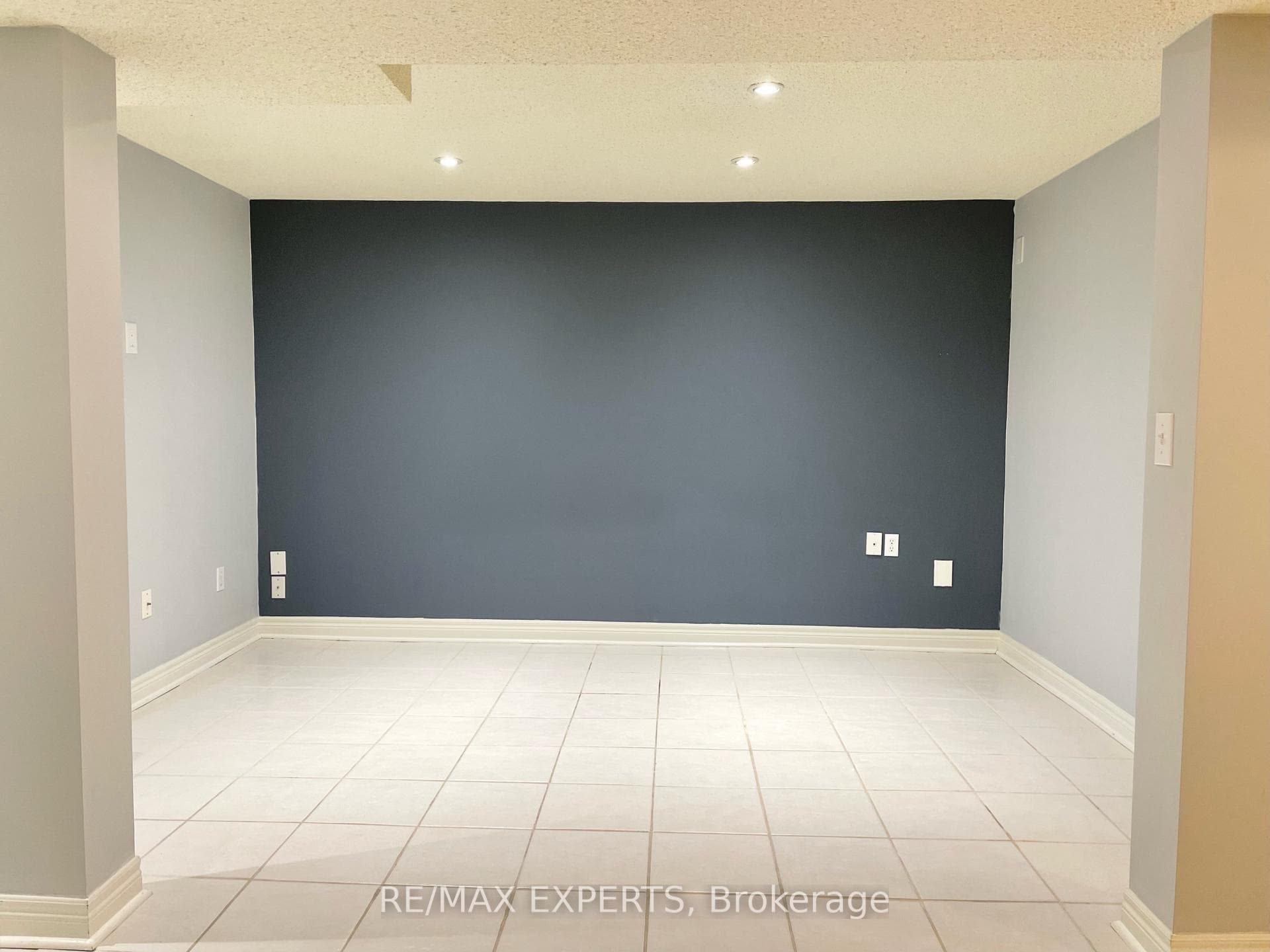 12 Fonteselva Avenue Unit Bsmt photo 4