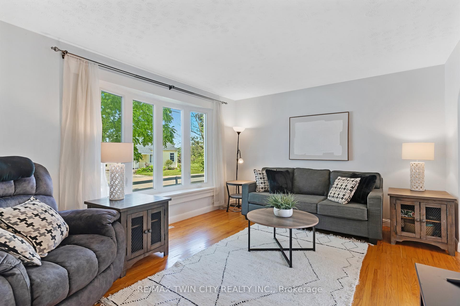161 Hedley Street photo 9