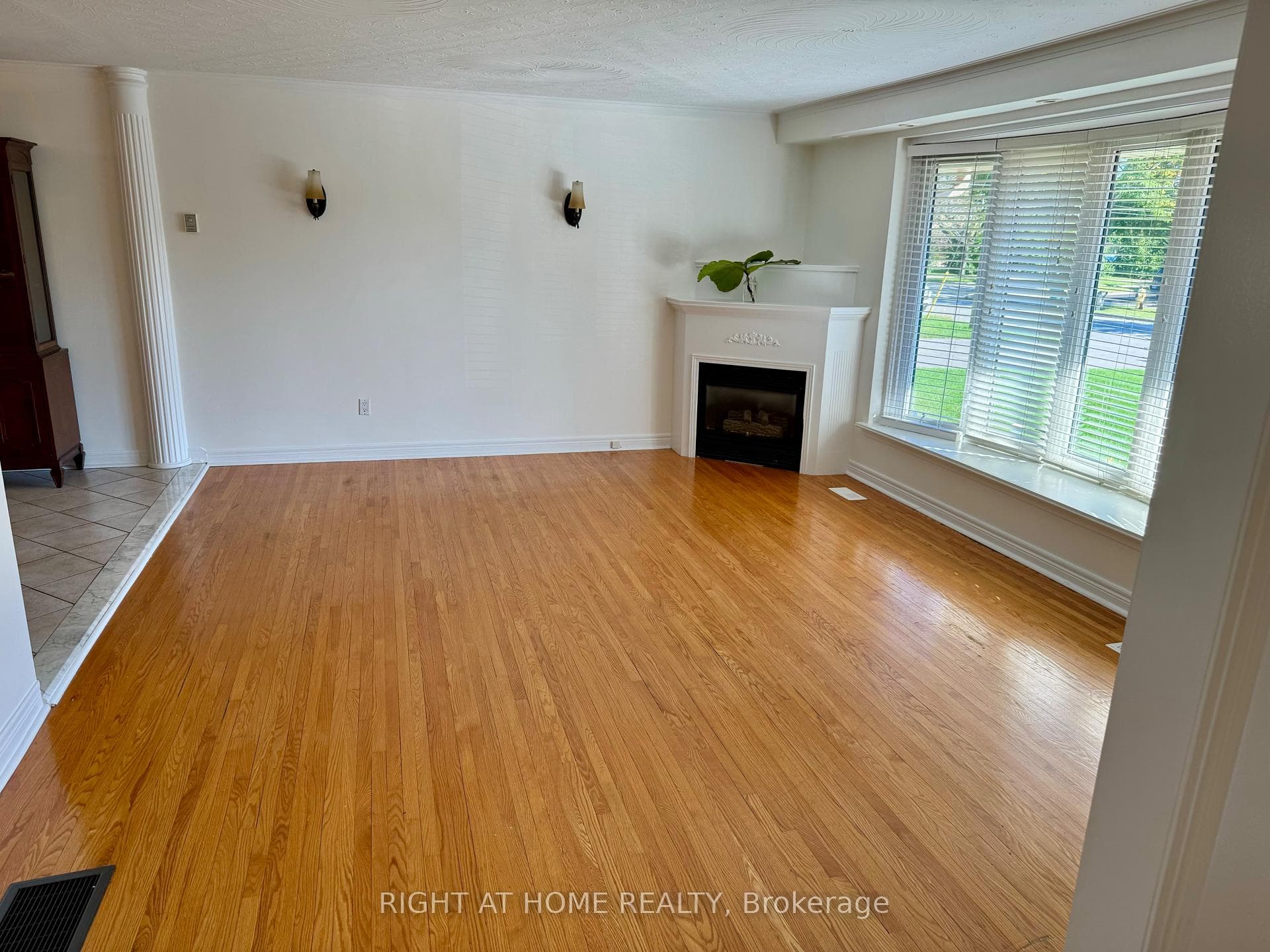 28 GORMAN PARK Road photo 4