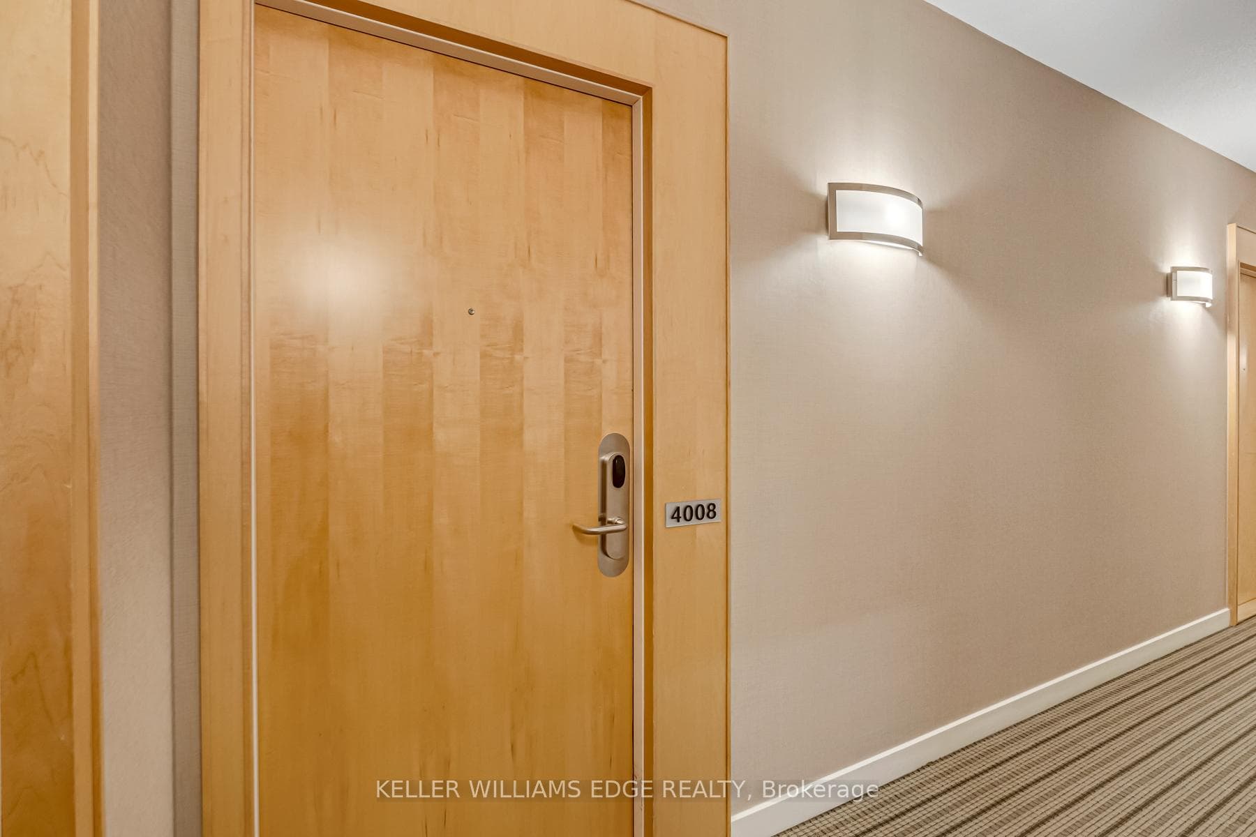 65 Bremner Boulevard Unit 4008 photo 8
