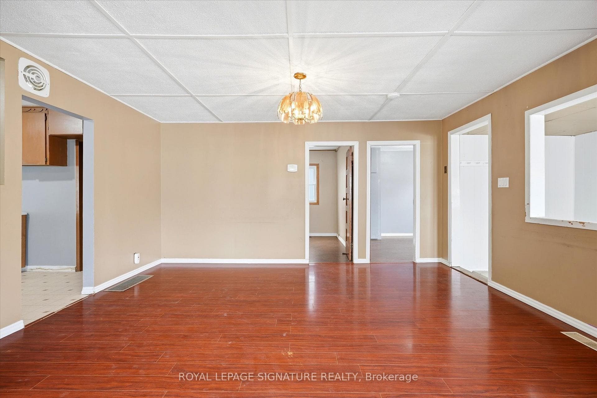 54 Farley Circle photo 5
