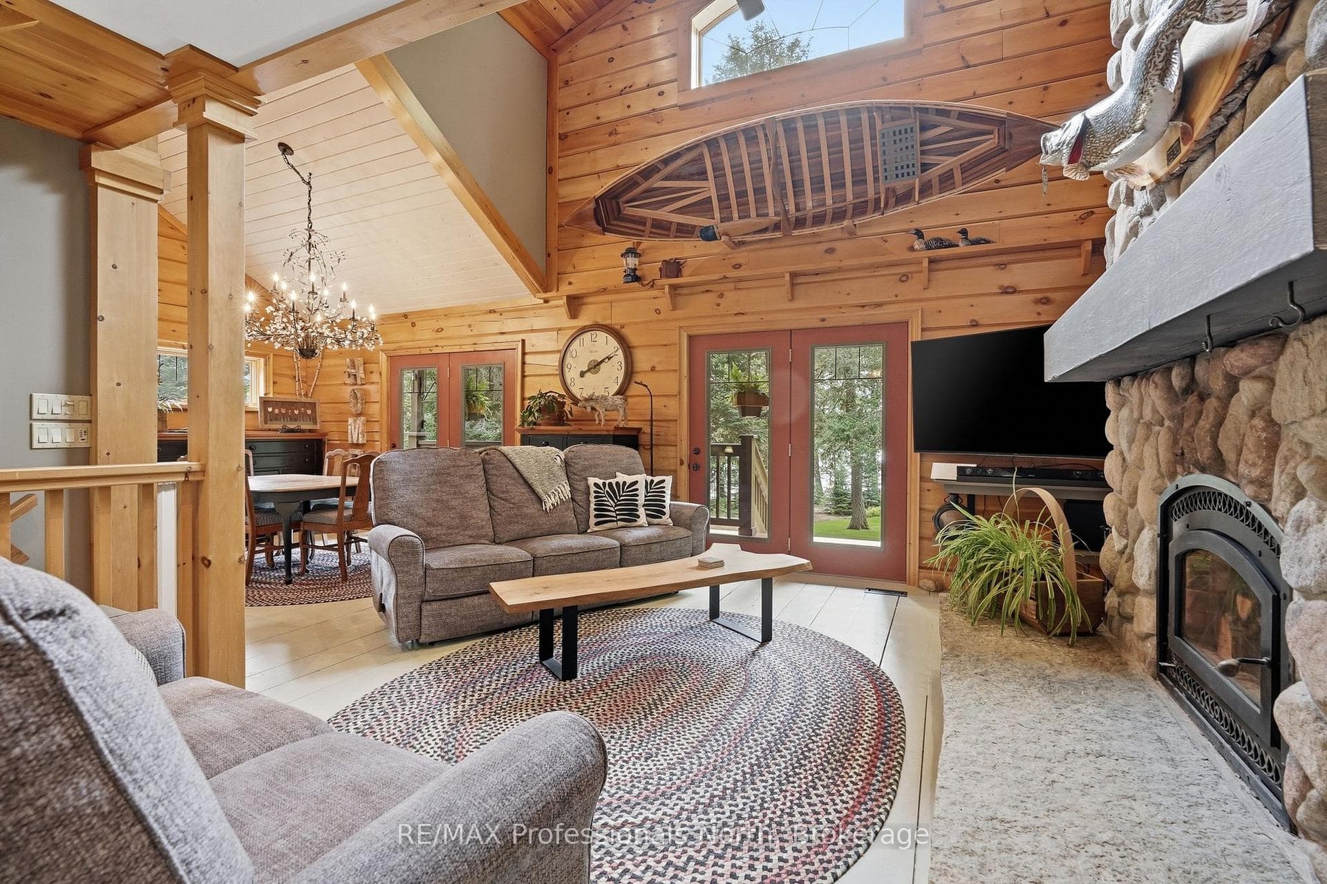 200 Riverside Drive photo 18