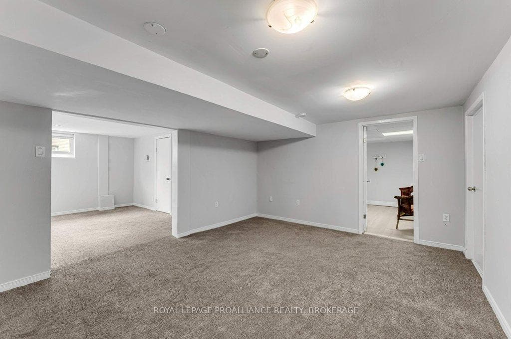 302 Arrowhead Place photo 35