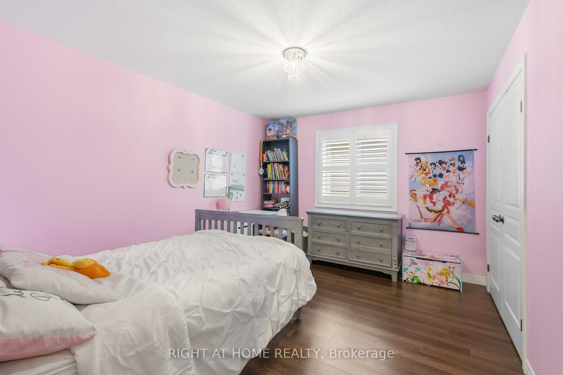 212 Chartwell Circle photo 14