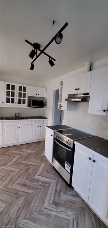 6254 Churchill Street photo 6