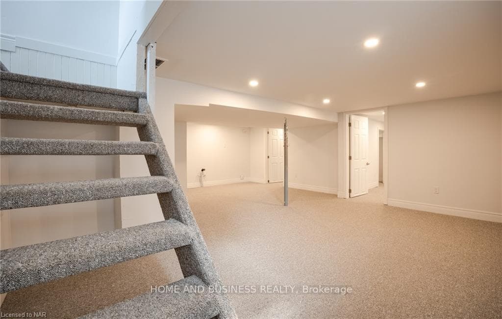 5759 Leonard Avenue photo 14