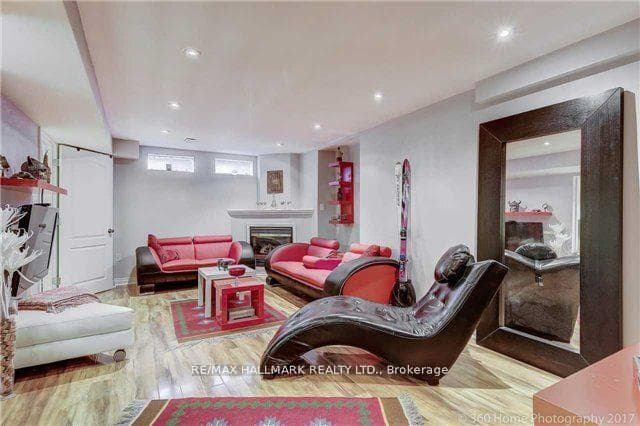 17 Rushingbrook Drive photo 36