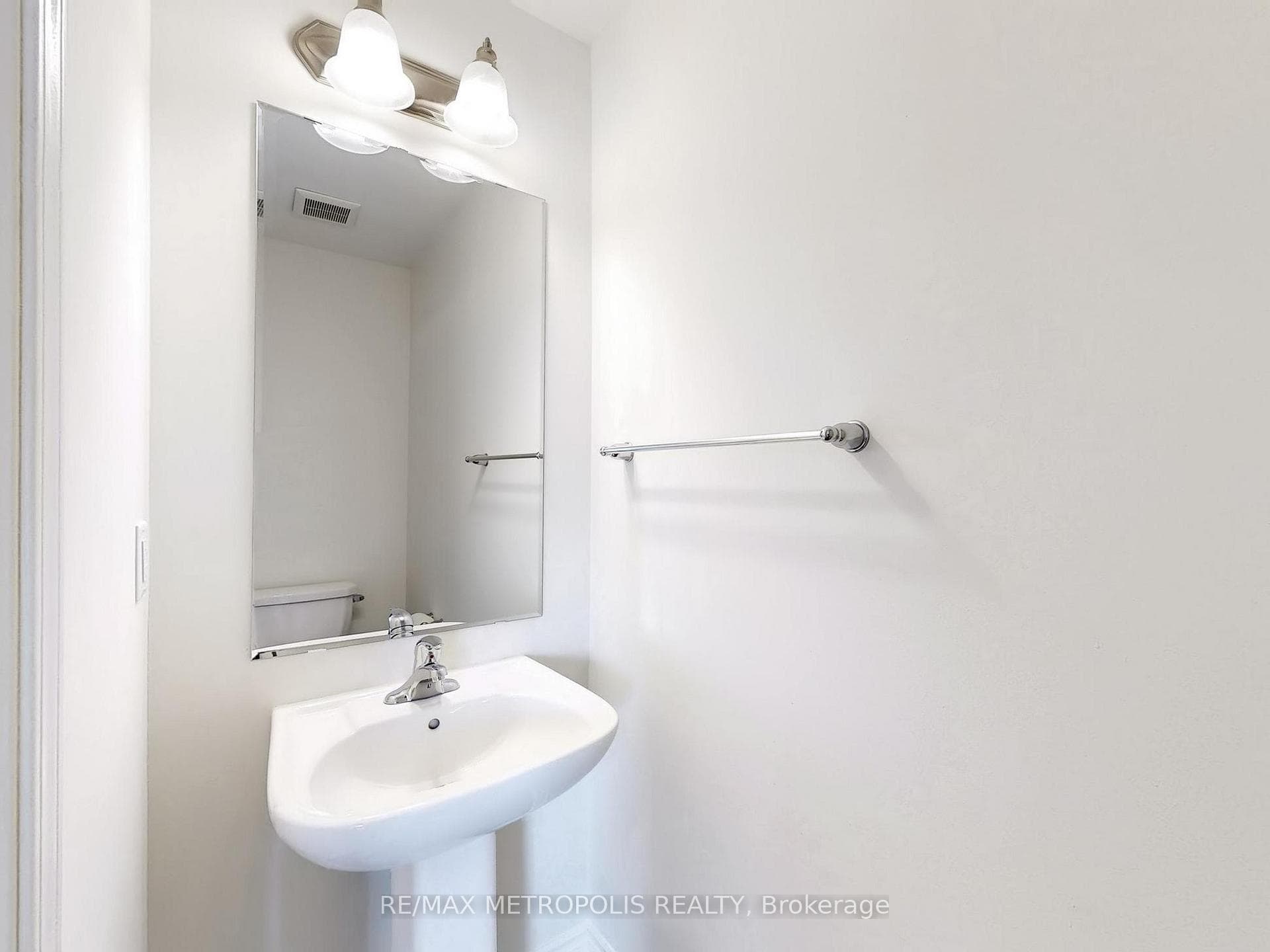 3221 Brigadier Avenue photo 17