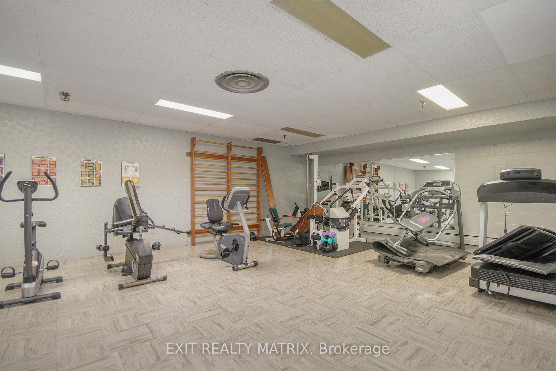 665 Bathgate Drive Unit 1507 photo 20