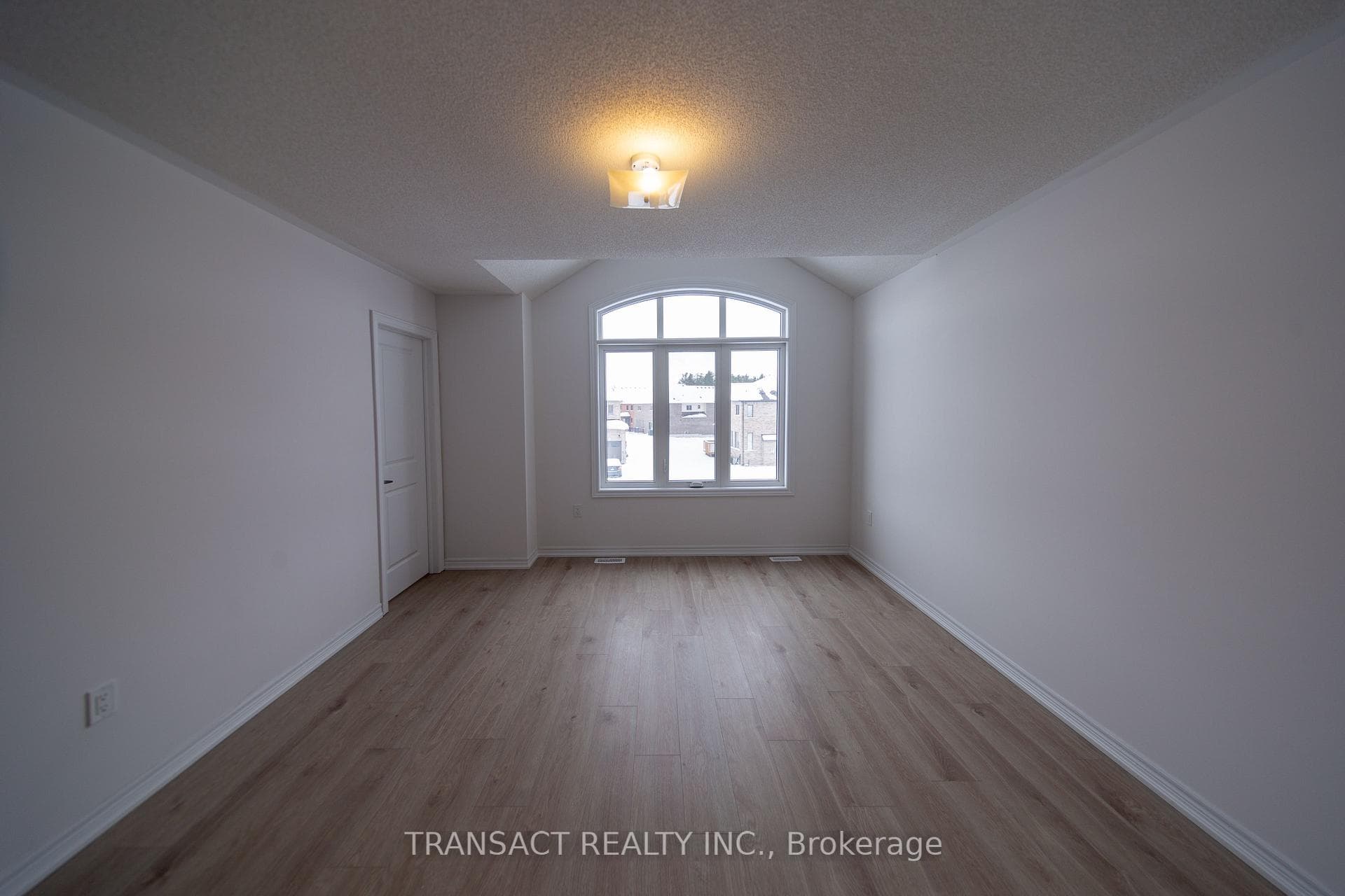 92 Baycroft Boulevard photo 18