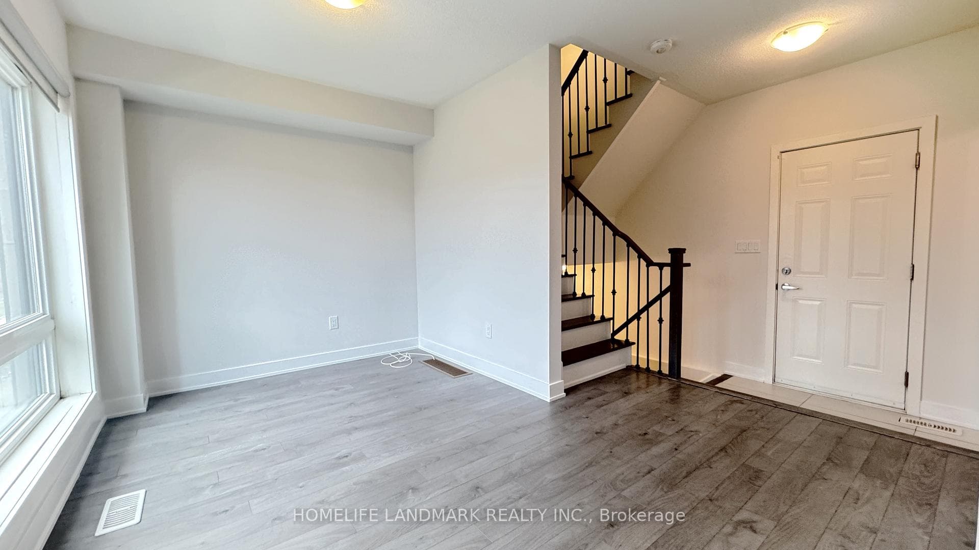 127 Carpaccio Avenue photo 3