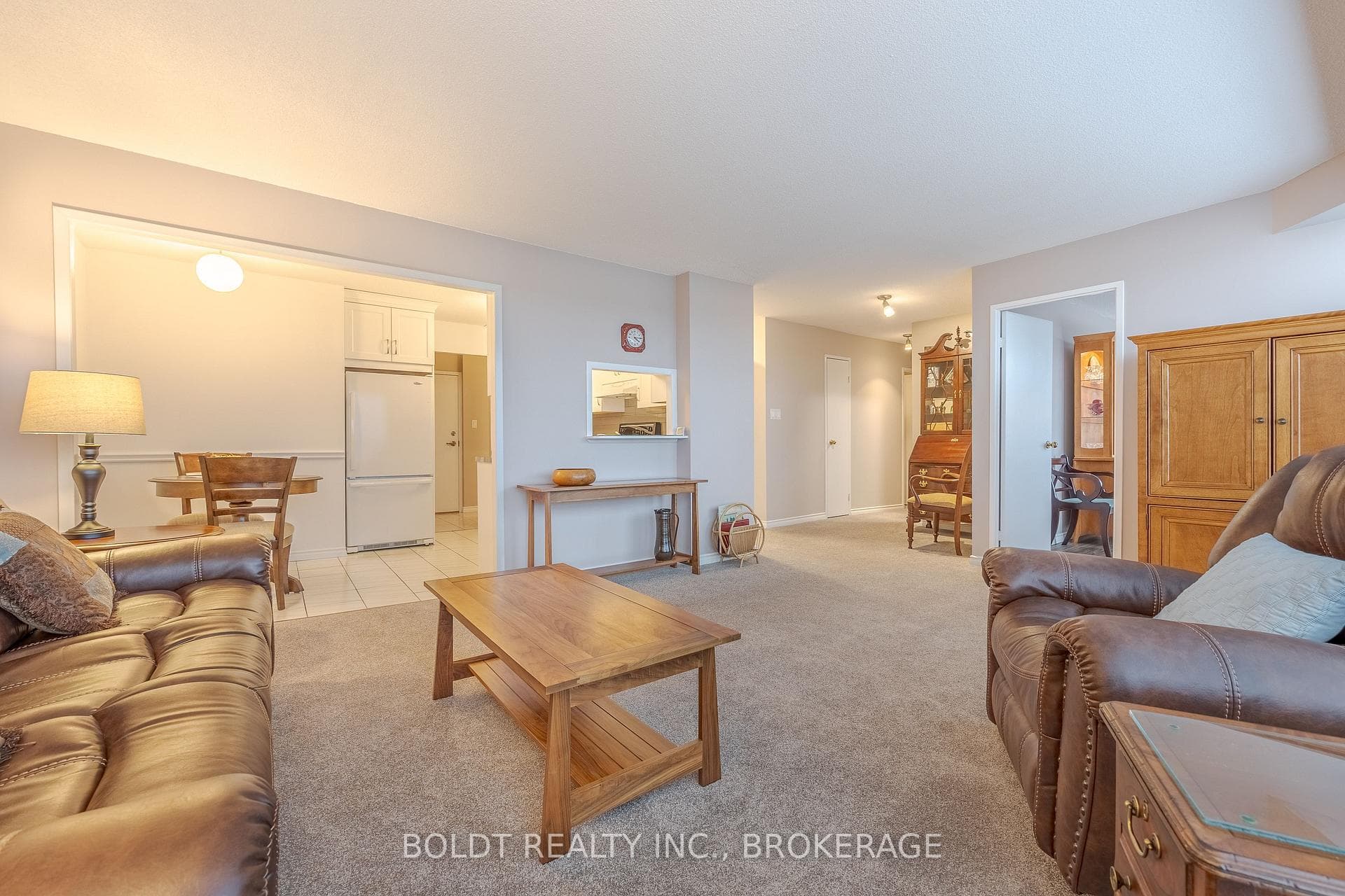 7 Gale Crescent Unit 604 photo 11
