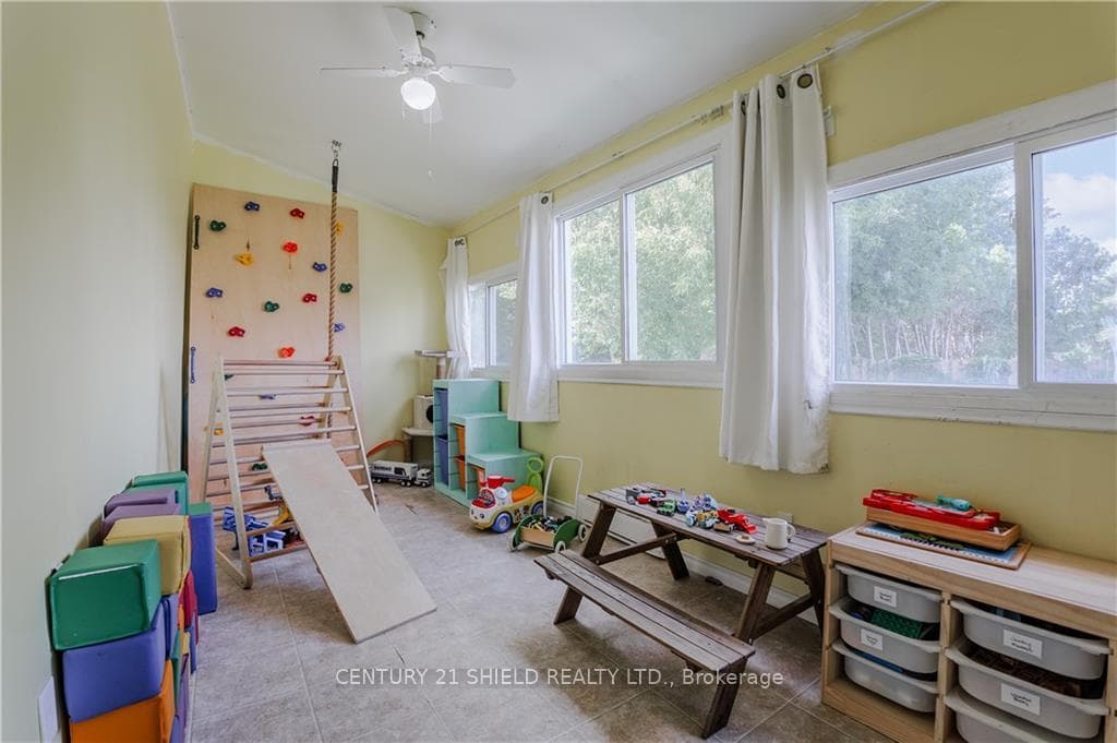 1140 ONTARIO Street photo 22