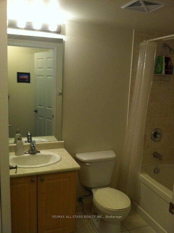 35 Hollywood Avenue Unit 210 photo 7
