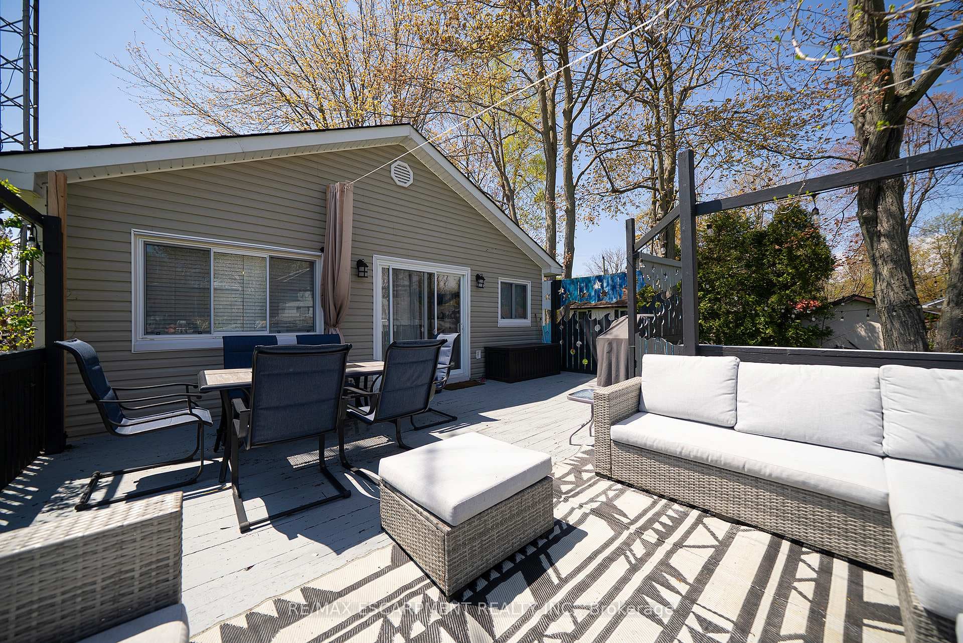 21 FERRIS Street photo 25