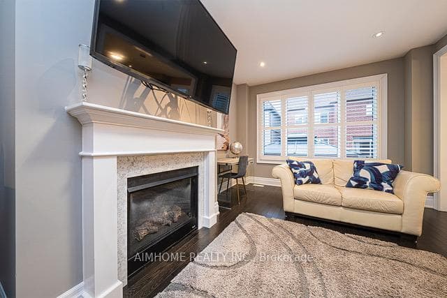 67 Leaden Hall Drive photo 10