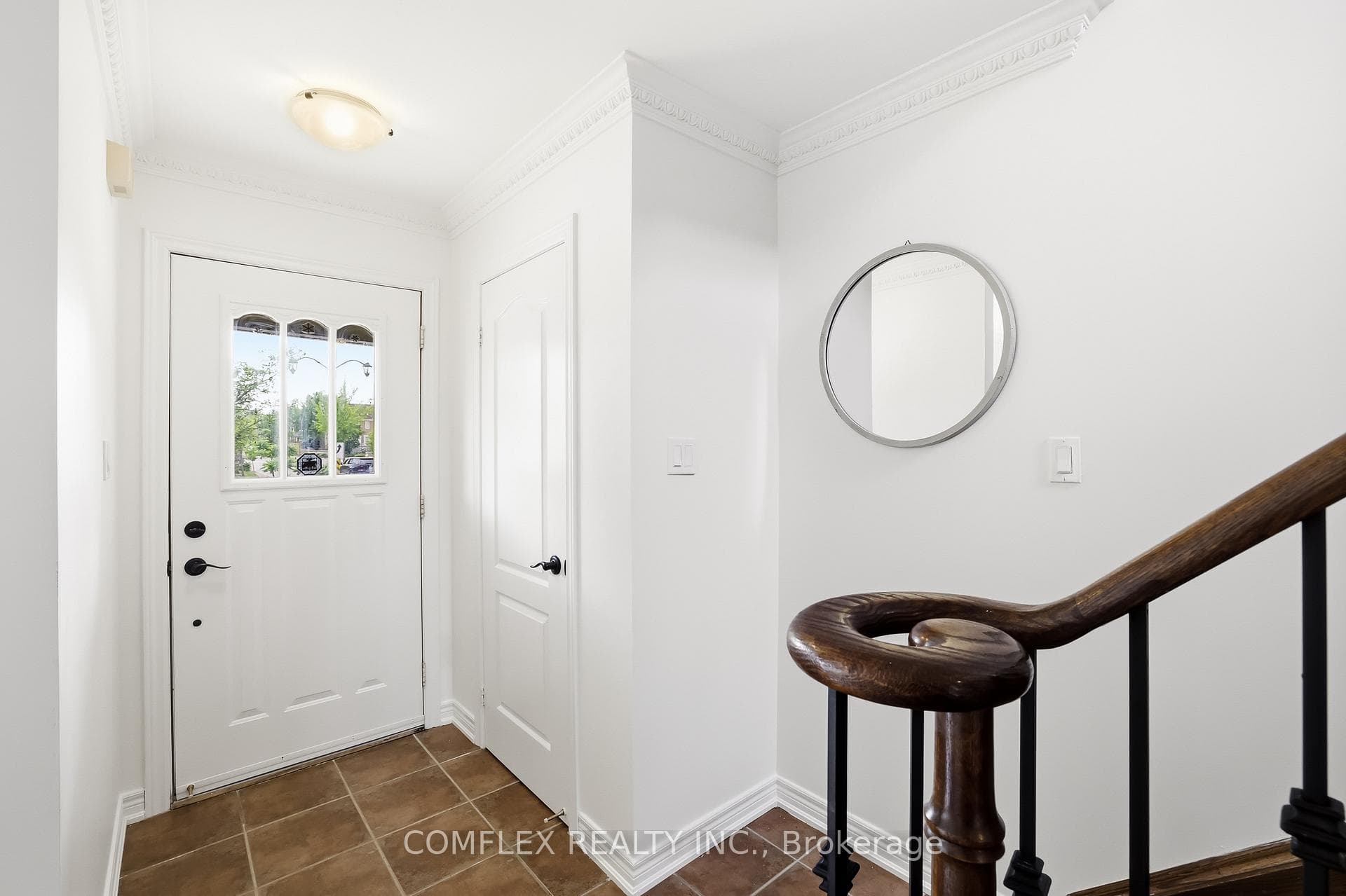 2 Armitage Crescent photo 5
