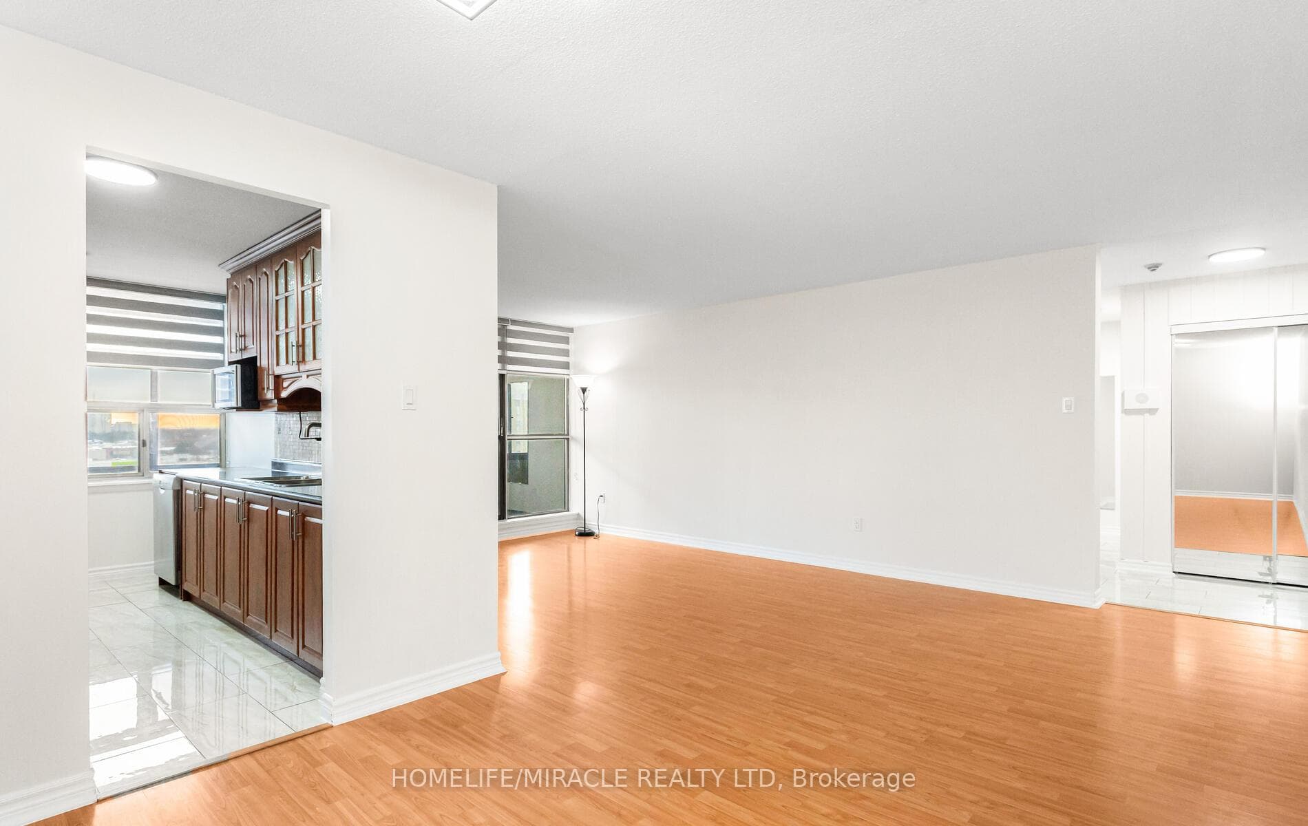15 Kensington Road Unit 1102 photo 9