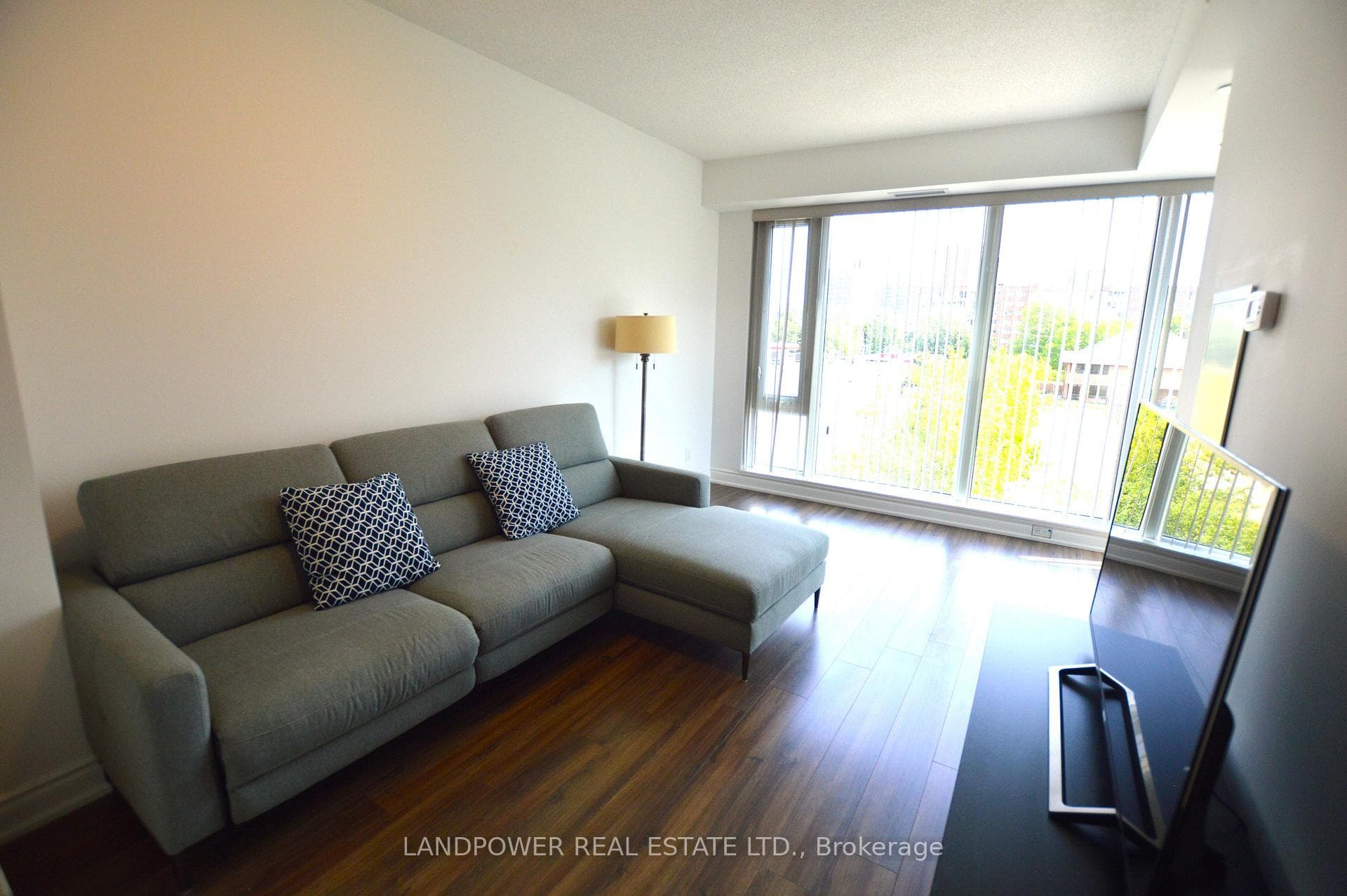 9618 Yonge Street Unit 220 photo 20