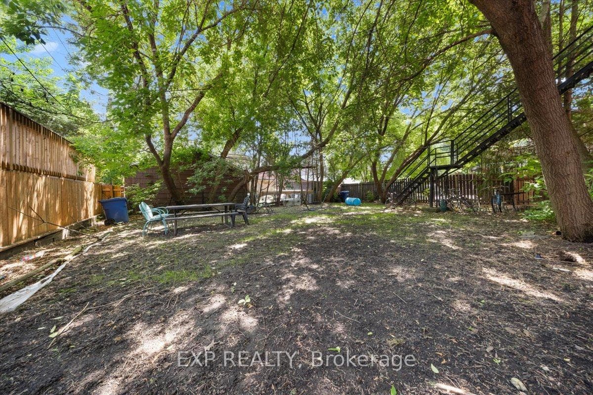 484 Gilmour Street Unit 1 photo 18